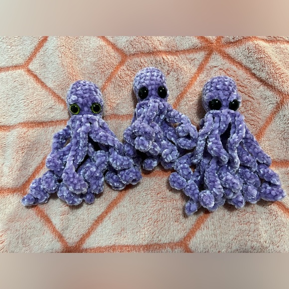 Mini Plush Crocheted Jellybean Octopus 🐙 - Picture 4 of 5